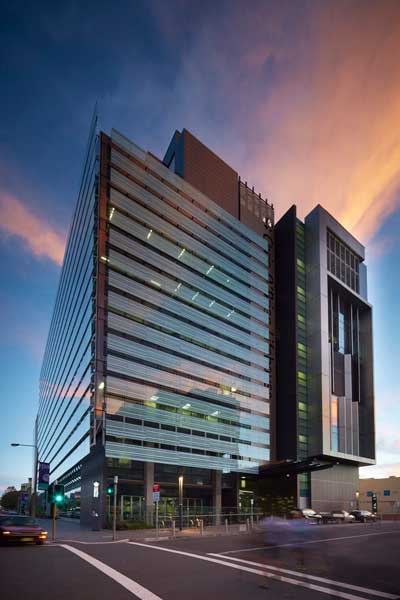 طراحی ساختمان مرکز درمانی سرطان